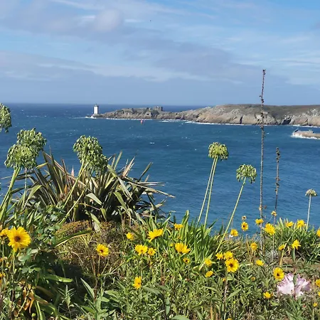Belle Vue Pointe St Mathieu, Piscine Chauffee, 100 M Et Gr34 *